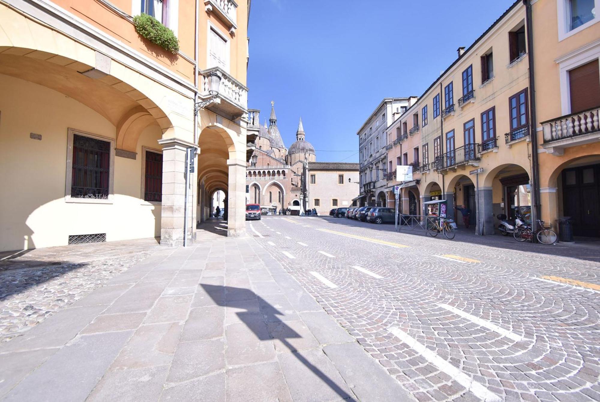 Welc-Om Padova Al Santo Apartment Exterior photo